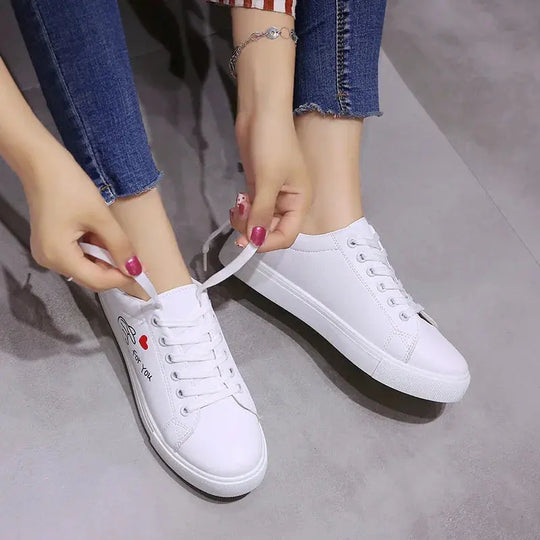 Fashionable white breathable running shoes for women, new casual lace-up shoes with embroidered flowers for spring and autumn MedSurgery Store For Digital Health