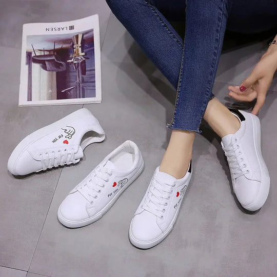 Fashionable white breathable running shoes for women, new casual lace-up shoes with embroidered flowers for spring and autumn MedSurgery Store For Digital Health